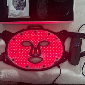 Lumara Viso Red LED Light Mask
